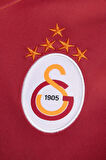 Galatasaray Orijinal 23-24 Parçalı 5 Yıldızlı Forma Gs Aslan Baskılı Hediyelik Ahşap Kutu