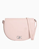 Calvin Klein Saddle Logolu Çapraz Askılı Çanta