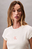 Calvin Klein Jeans A- MONOGRAM BABY TEE Kadın Beyaz T-shirt LV047AB802-YC9