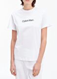 Calvin Klein Düz Beyaz Kadın T-Shirt HERO LOGO REGULAR T-SHIRT