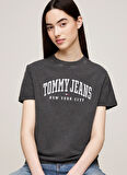 Tommy Jeans Yuvarlak Yaka Baskılı Siyah Kadın T-Shirt TJW REG VARSITY TEE