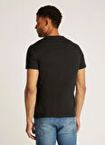 Tommy Jeans Bisiklet Yaka Siyah Erkek T-Shirt DM0DM20362BDS TJM SLIM VRSITY POP