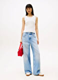 Tommy Jeans Bisiklet Yaka Beyaz Kadın T-Shirt DW0DW20673YBL