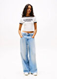 Tommy Jeans Bisiklet Yaka Beyaz Kadın T-Shirt DW0DW20631YBL