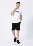 Tommy Jeans Bisiklet Yaka Baskılı Beyaz Erkek T-Shirt DM0DM15379-YBR_TJM CORP LOGO TEE