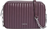 CALVIN KLEIN MINI LINE QUILT CAMERA BAG Omuz Çantası