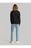 WOVEN LABEL CREW NECK