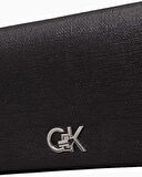 Calvin Klein Mini Chain Çapraz Askılı Çanta