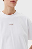 Calvin Klein Bayan T Shirt J20J225539 YAA