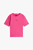 Erkek Çocuk Rahat Kesim Göğsü Tonal Armalı T-Shirt - Fuşya | 12 Yaş