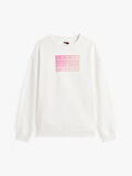 Tommy Jeans TJW RLX GRADIENT FLAG CREW Kadın Beyaz Kazak DW0DW21396YBL