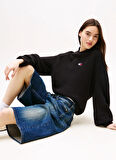 Tommy Jeans Dik Yaka Standart Nakışlı Siyah Kazak Kadın DW0DW21676BDS