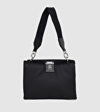 Tommy Hilfiger Kadın Çapraz Çanta AW0AW18200BDS