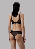Calvin Klein Siyah Kadın Dantel Bikini Külot THONG LV00QF8873UB1