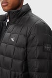 Calvin Klein Kapitoneli Dik Yaka Su İtici Mont LV04RG506GUB1 Erkek MONT LV04RG506G UB1 SİYAH