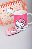 DEKOMUS İLE LİSANSLI HELLO KITTY PORSELEN KUPA,METAL TEPSİ VE BARDAK ALTLIĞI SETİ