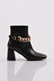 Dgn K405-22K Kadın Zincir Aksesuarli  Topuklu Bot