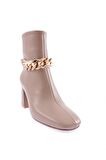 Dgn K405-22K Kadın Zincir Aksesuarli  Topuklu Bot