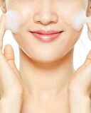 Cosrx Karma ve Yağlı Cilt için Temizleyici Salisik Asit Yüz Temizleme Jeli 150 ml 