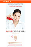 Pürüzsüz Uygulama Sunan Fondöten & Baz Fırçası Radiance Perfect Fit Brush