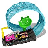 Hot Wheels Monster Trucks Karanlıkta Parlayan Çemberde Yarış Seti HBN02