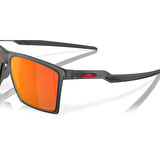OO 9482 948204 57 Oakley FUTURITY SUN Polarize Güneş Gözlüğü