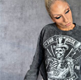 Yeni Sezon Yıkamalı Gri Üzeri Rocker İskelet Baskılı Sweatshirt Kolye Dahil
