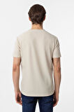 Bej Slim Fit Armürlü Bisiklet Yaka Tişört