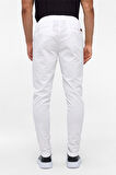 Beyaz Slim Armürlü Jogger Pantolon