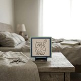 Çağdaş Tasarım Kedi Motifli Dekoratif Parça, Çalışma Masanız İçin Anlam Dolu Özel Hediye 10x10 cm