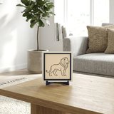 Çağdaş Tasarım Yürüyen Aslan Motifli Dekoratif Parça, Masanız İçin Anlam Dolu Özel Hediye 10x10 cm