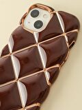 iPhone 15 Uyumlu Gold Detaylı Çizgili Bordo Baklava Dilimli Puf Kılıf