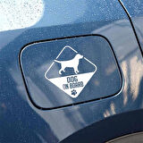 Dog On Board Arabada Köpek var Sticker Yapıştırması beyaz