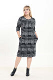 Çift Cepli Desenli Esnek Kışlık Büyük Beden Midi Elbise 5B-2743