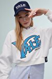 DeFacto Coool Yale University Oversize Geniş Kalıp Kapüşonlu Crop Sweatshirt C3092AX24SPWT32