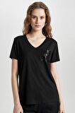 DeFacto Regular Fit V Yaka Kısa Kollu Tişört U3769AZ24SPBK81