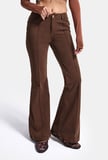 Kadın Kahve Flare Fit Pürüzsüz Dokulu Esnek Velvet Kadife Kumaş Pantolon
