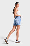 Kadın Mavi Renk T-2S5-4  Parlak Taşlı Mom Fit Midi Boy Tasarım %100 Koton Denim Şort