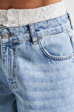 Kadın Snow Kot Rengi V-4S5-3 Dantelli Boxer Detaylı Maxi Boy Baggy Tasarım Denim Şort