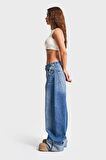Kadın Mavi Renk 10S5-65 Paça Detaylı Süper Uzun %100 Koton Orta Bel Relax Fold Up Denim Jean