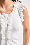 Kadın Beyaz Renk s5-2 Fırfırlı Dantel Detaylı Önü Düğmeli Süper Esnek Kumaş Tasarım Bluz