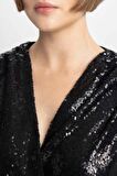 DeFacto Crop Wrap Yaka Payetli Uzun Kollu Bluz B6657AX23WNBK81