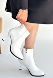 Mişha Beyaz Cilt Topuklu Bot