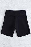 Kadın Siyah Önden Bağcıklı Deniz Şortu