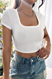 Kadın Beyaz Yarım Kol Düz Yaka Crop Top Bluz