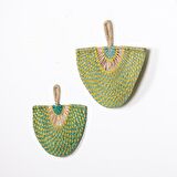 Japandi Bambu ve Deniz Sazı Hasır Doğal Çağla Yeşili Bej Renk Yelpaze Bohem  Duvar Dekoru 50x35cm