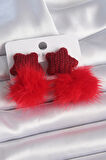 Kırmızı Renk Tüylü Yıldız Ponpon Model Kadın Küpe