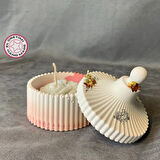 Uretti - Ayşe 7362 - El Yapımı Taş Tozu Mumluk İçinde Beyaz Gül Motifli Mum - 8 x 10 cm