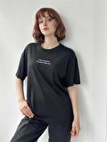 Retrobird Nakışlı Saturday Oversize Tişört Unisex Siyah