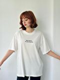 Retrobird Nakışlı Saturday Oversize Tişört Unisex Ekru
